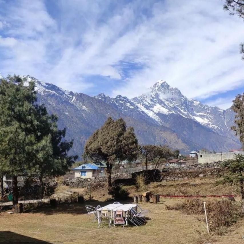 Lukla Airport Resort Lukla Exterior foto