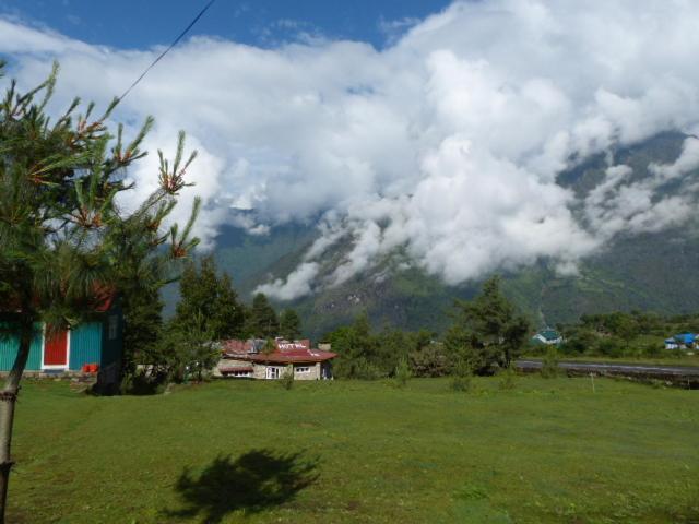 Lukla Airport Resort Lukla Exterior foto